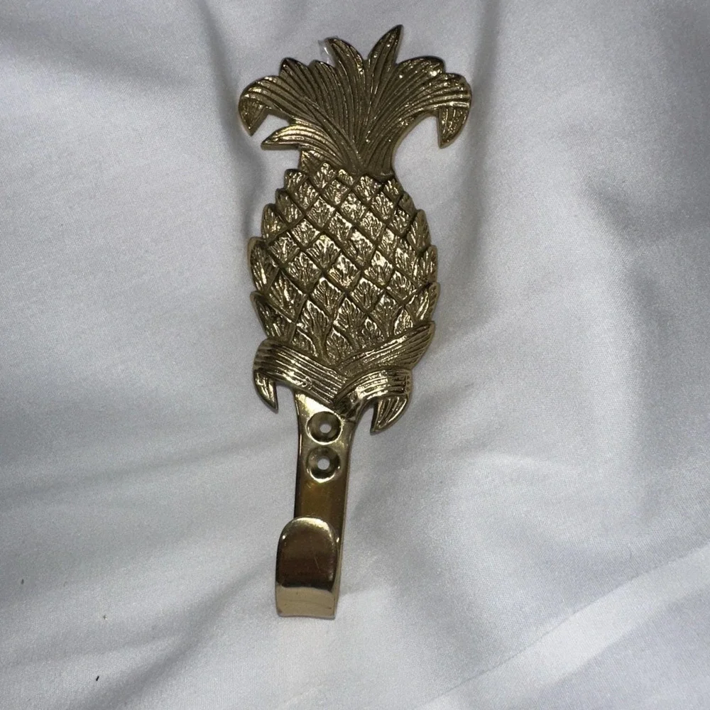 N/A brass pineapple